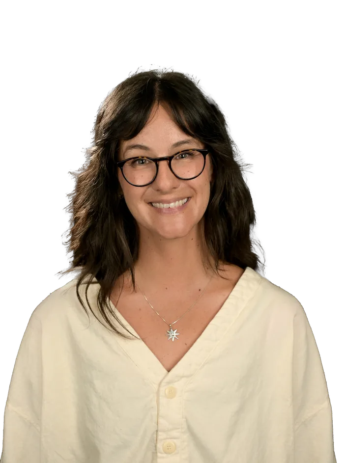 Headshot of Kelly